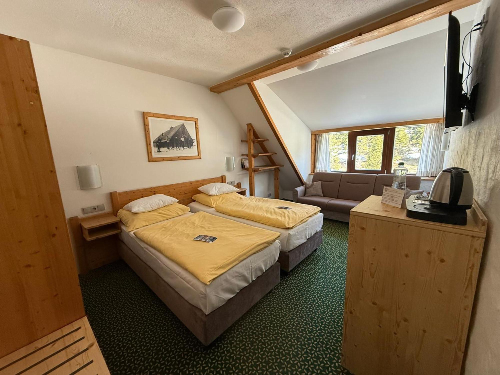 Erlebachova Bouda, Hotel - Resort Svaty Frantisek Špindlerŭv Mlýn Exteriör bild