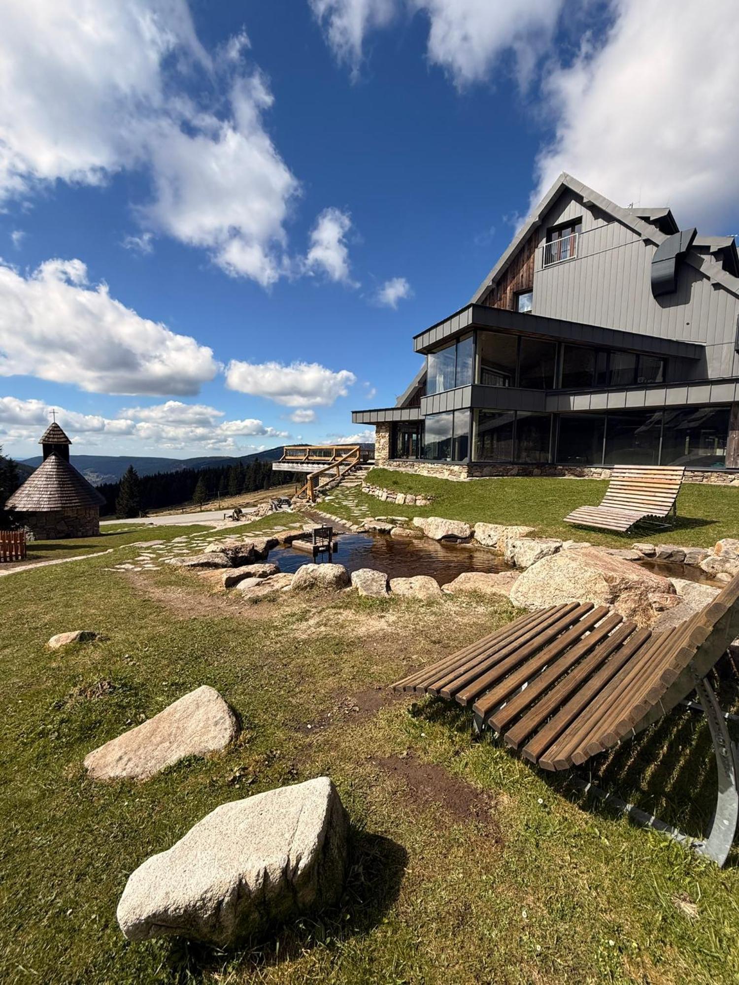 Erlebachova Bouda, Hotel - Resort Svaty Frantisek Špindlerŭv Mlýn Exteriör bild